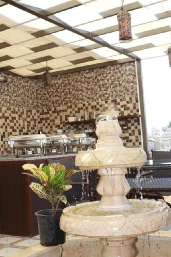 Downtown Hawaa Amman Hotel Bagian luar foto