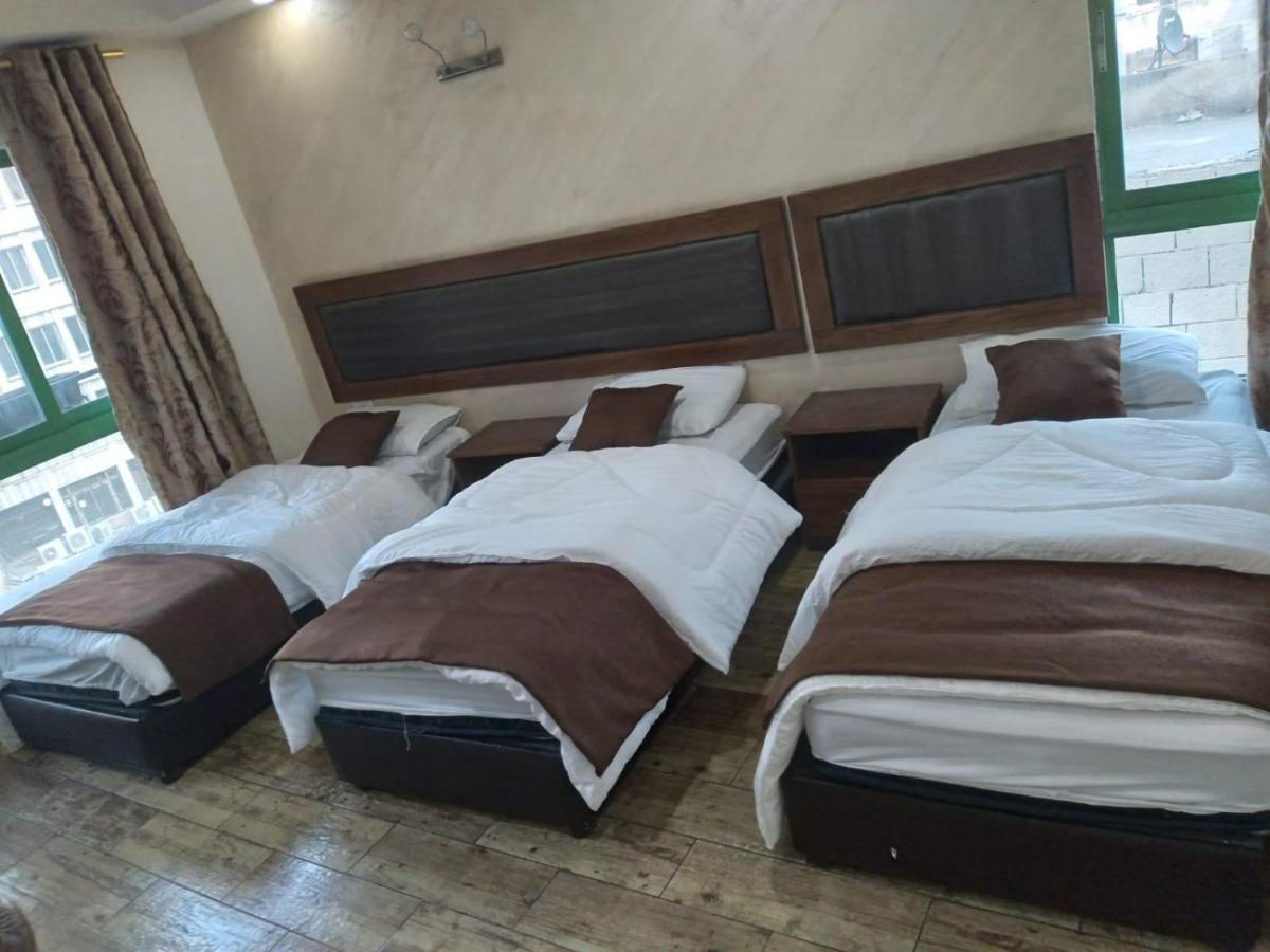 Downtown Hawaa Amman Hotel Bagian luar foto